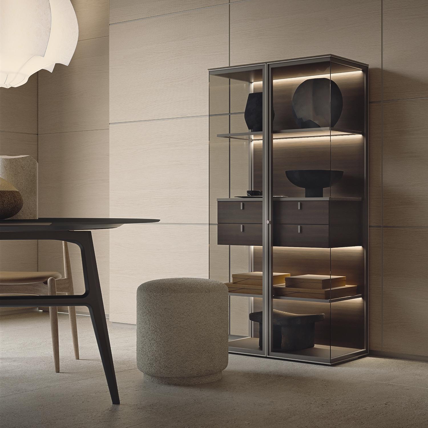 Aliante is a new glazed wardrobe for the living room designed by Giuseppe Bavuso